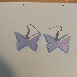 Mini butterfly earrings Brand New Never Worn One Size